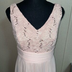 Elegant Pink Lace Dress